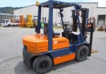 Bán xe nâng : TOYOT 2.5 tấn số sàn zin 100%