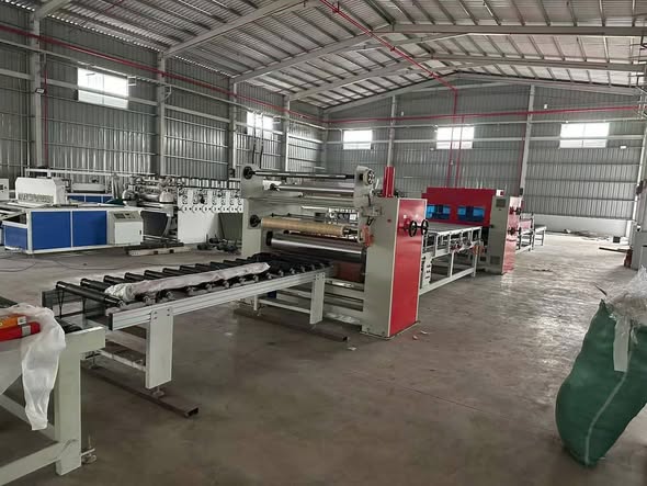CẦN THANH LÝ : DÂY CHUYỀN SẢN XUẤT TẤM PVC (GIÁ THƯƠNG LƯỢNG)