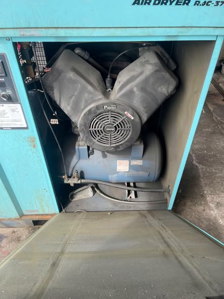 Máynenkhi cách âm 5hp rin nguyên bản.